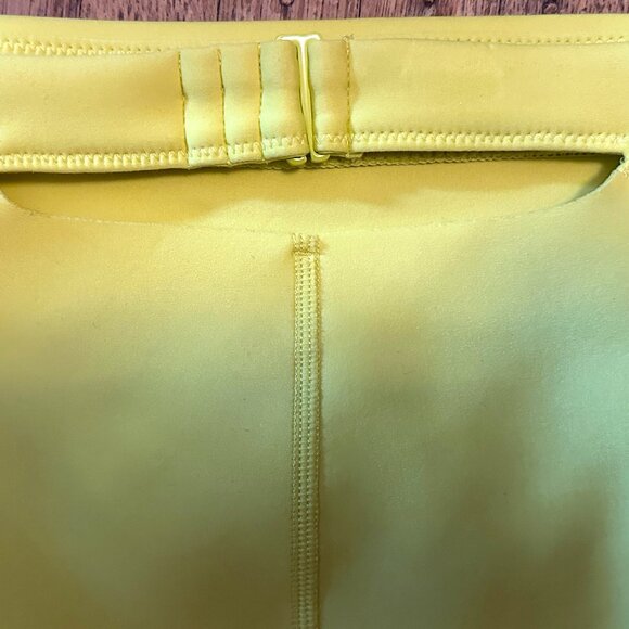 Sports Illustrated Small Yellow Bikini BOTTOM ONLY Small Keyhole and open back - Picture 7 of 9